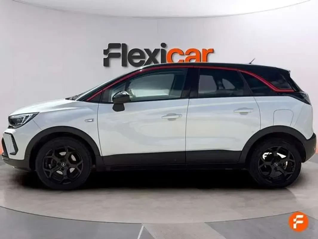 Usado Opel Crossland 110 CV (80 kW) 2023 Blanco SUV