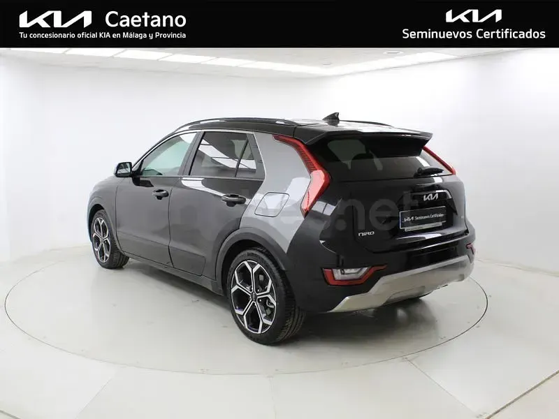 Usado Kia Niro 141 CV (103 kW) 2024 Naranja SUV