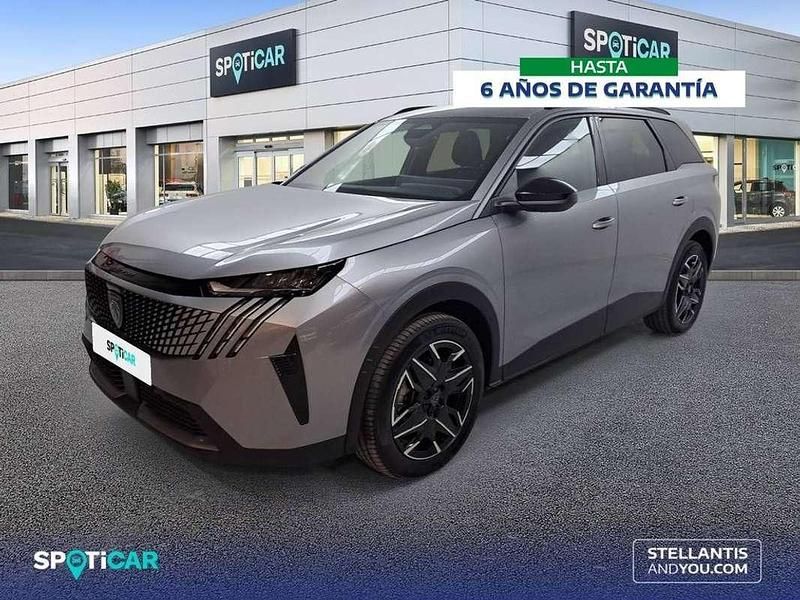 Usado Peugeot 5008 Allure 147 CV (108 kW) 2025 Gris SUV