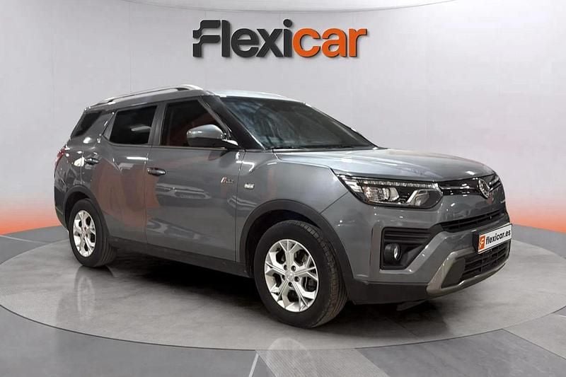 Usado Ssangyong (KGM) Tivoli 163 CV (119 kW) 2023 Gris SUV