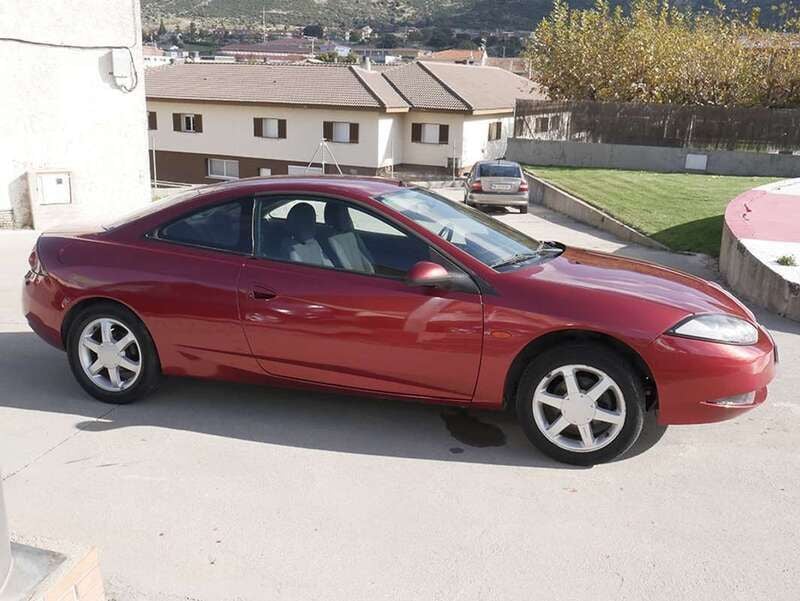 Usado Ford Cougar 170 CV (125 kW) 1998 Rojo Coupe