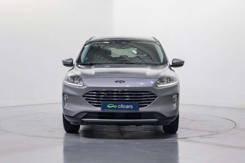 Usado Ford Kuga Titanium 150 CV (110 kW) 2022 Plateado SUV