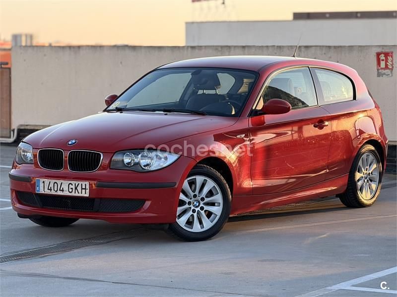 Usado BMW 118 143 CV (105 kW) 2008 Rojo Utilitario