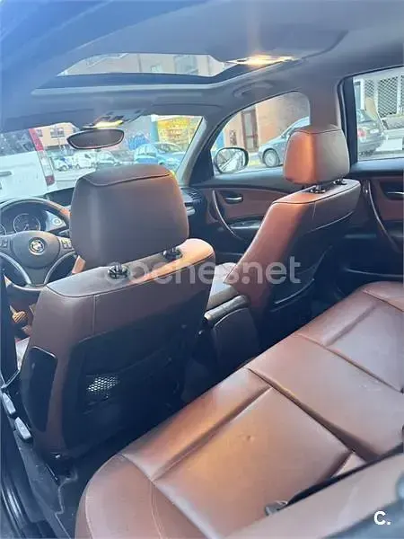 Usado BMW 118 143 CV (105 kW) 2010 Negro Utilitario