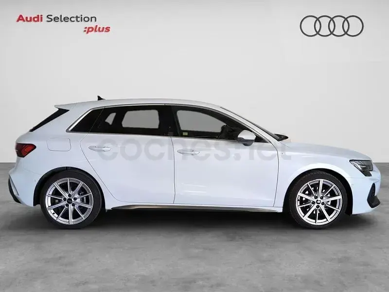 Usado Audi A3 S-Line 150 CV (110 kW) 2025 Blanco Berlina