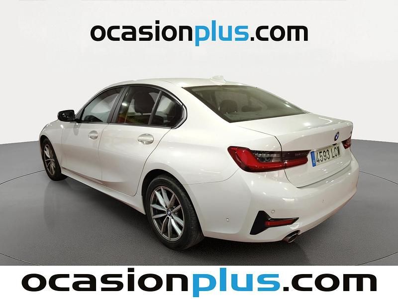 Usado BMW 318 150 CV (110 kW) 2019 Blanco Berlina