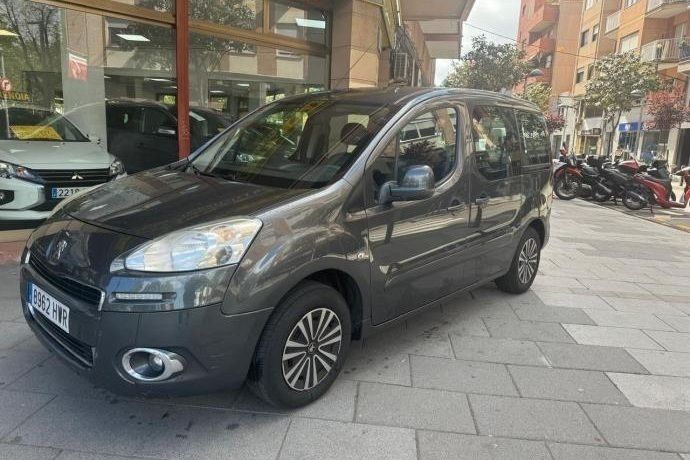 Usado 2014 Peugeot Partner Monovolumen | 8488 € - Imagen 1/4