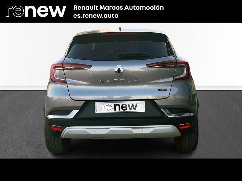 Usado Renault Captur Techno 145 CV (106 kW) 2023 Gris SUV
