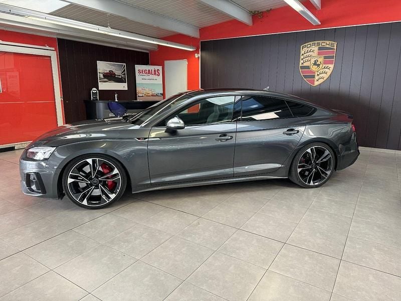 Usado Audi S5 Ambiente 347 CV (255 kW) 2020 Gris daytona metalizado Coupe