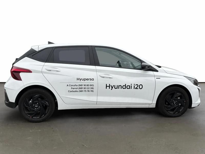 Nuevo Hyundai i20 Blackline 90 CV (66 kW) 2026 Blanco Utilitario