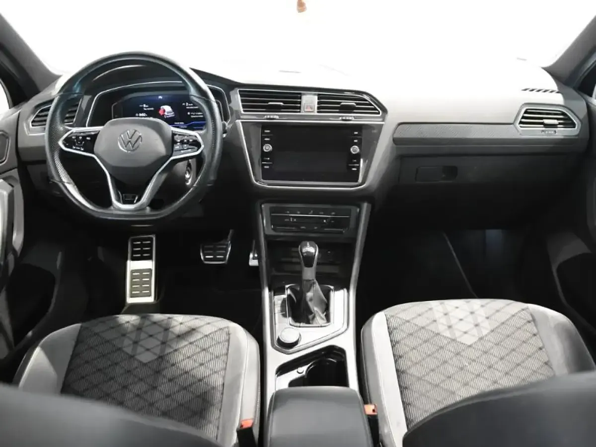 Usado VW Tiguan R-line 150 CV (110 kW) 2021 Azul SUV