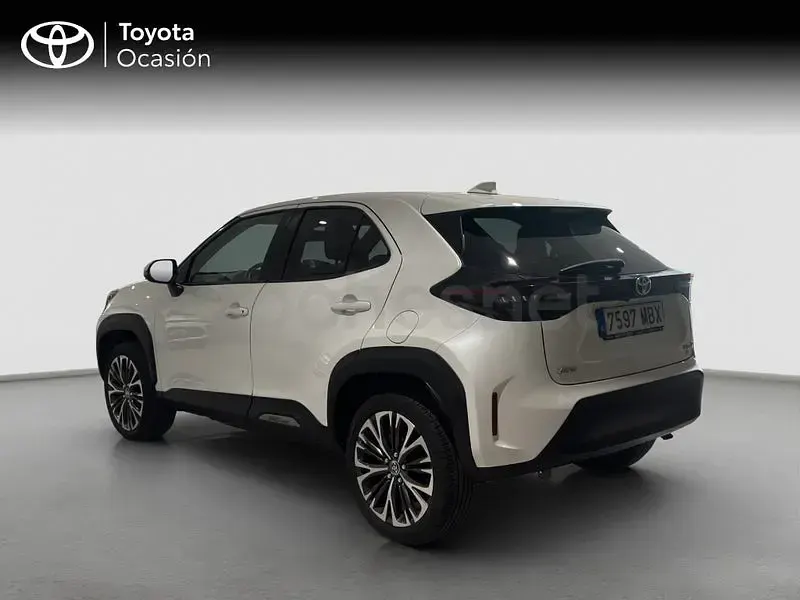 Usado Toyota Yaris Cross Style 116 CV (85 kW) 2022 Blanco SUV