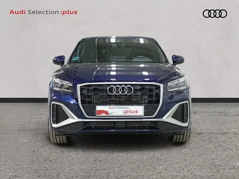 Usado Audi Q2 Ambiente 150 CV (110 kW) 2025 Azul SUV