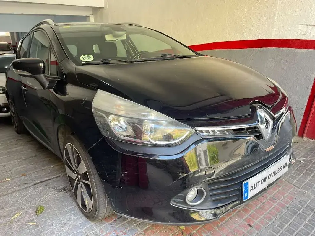 Usado Renault Clio 90 CV (66 kW) 2015 Negro Utilitario