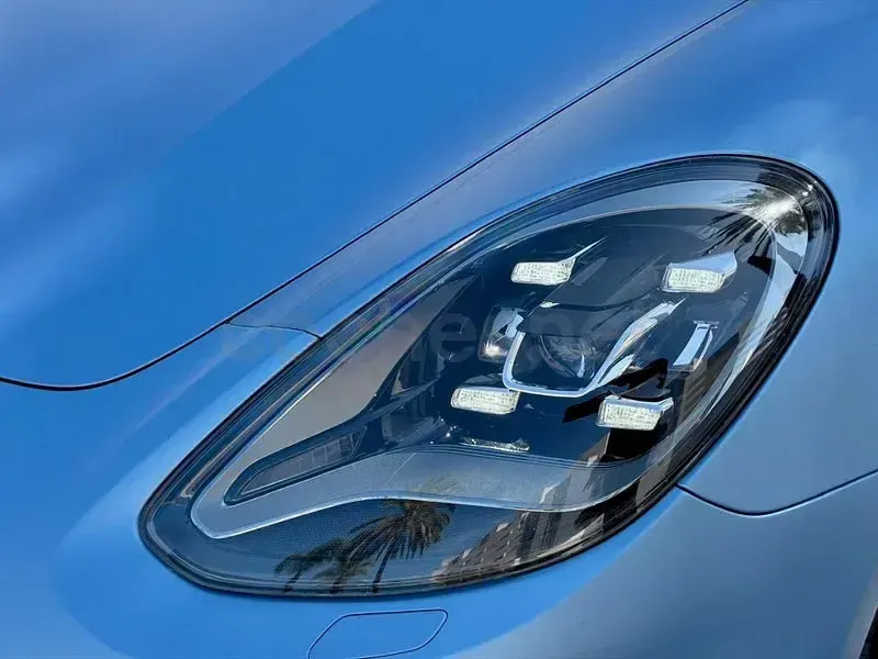 Usado Porsche Panamera 330 CV (242 kW) 2019 Azul Berlina
