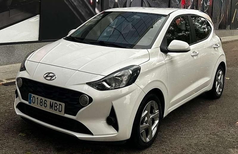 Blanco Usado 2023 Hyundai i10 Utilitario | 8600 € (Buen precio) - Imagen 1/4