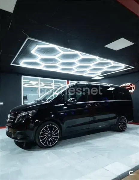 Usado Mercedes V220 Avantgarde 163 CV (119 kW) 2015 Negro Monovolumen