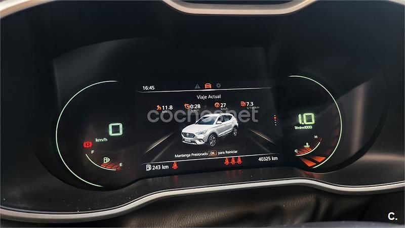 Usado MG ZS Luxury 111 CV (81 kW) 2023 Negro SUV