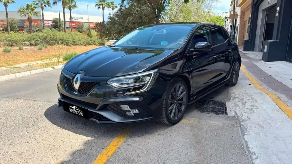 Usado Renault Mégane IV Trophy 300 CV (220 kW) 2020 Negro Utilitario