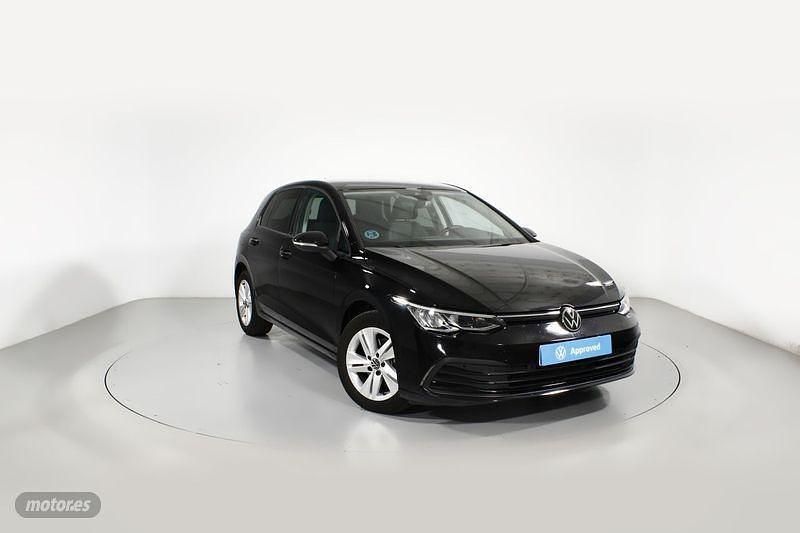 Negro Usado 2024 VW Golf VIII Life Berlina | 27.700 € (Precio justo) - Imagen 1/4