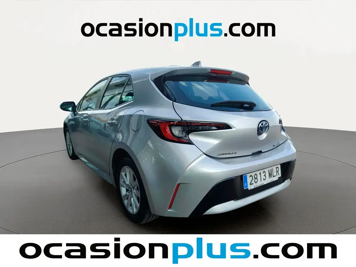 Usado Toyota Corolla Active 140 CV (102 kW) 2023 Gris plata Utilitario