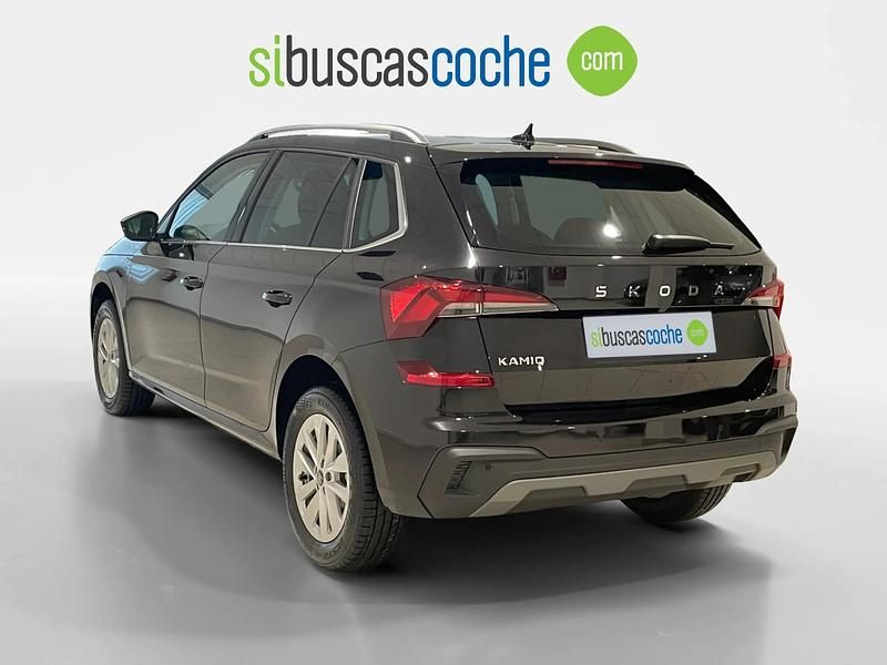 Nuevo Skoda Kamiq Selection 115 CV (84 kW) 2025 Negro SUV