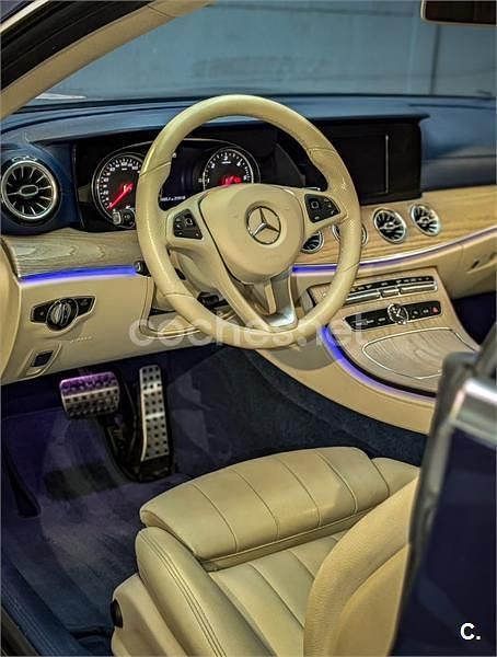 Usado Mercedes E220 194 CV (142 kW) 2018 Azul Coupe