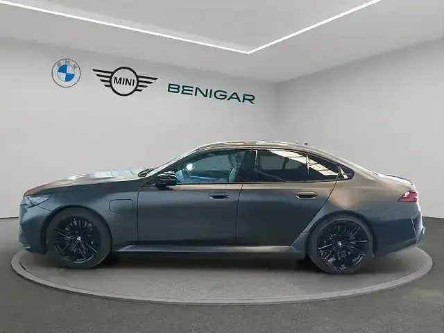 Usado BMW M5 Comfort Edition 727 CV (534 kW) 2025 Gris Berlina