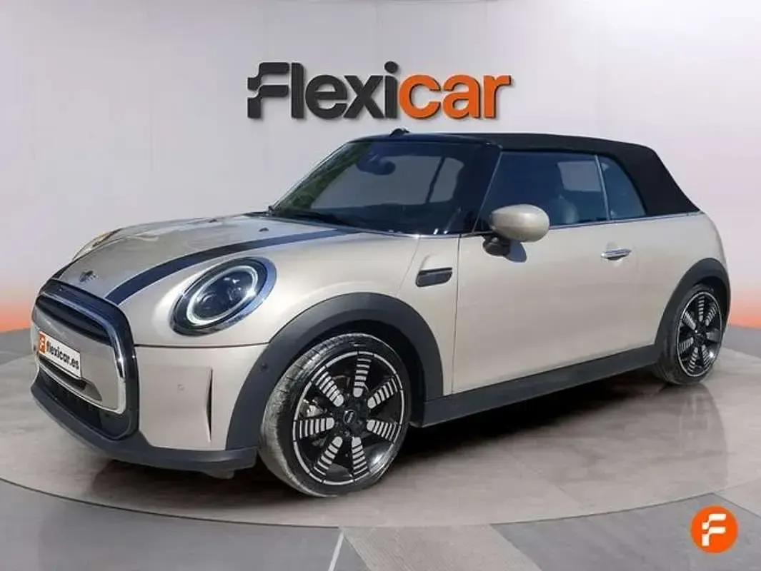 Usado Mini Cooper Cabriolet 136 CV (100 kW) 2023 Gris Descapotable