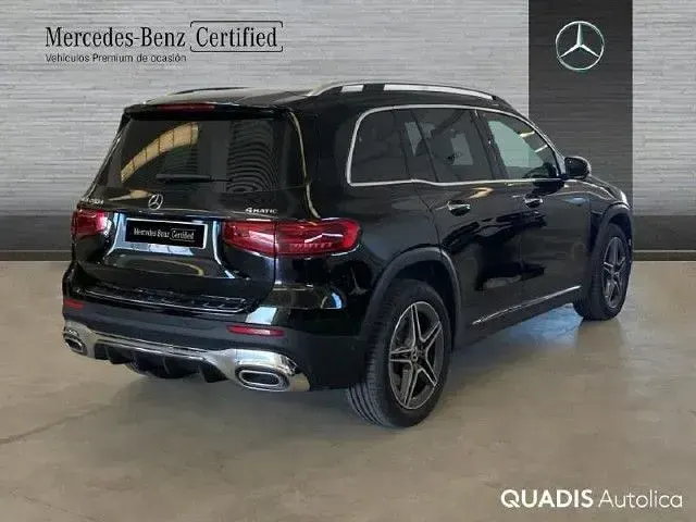 Usado Mercedes GLB200 150 CV (110 kW) 2025 Negro noche SUV