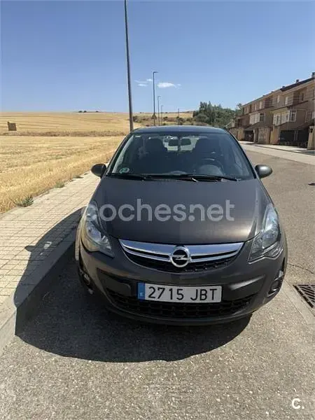 Usado Opel Corsa Selective 100 CV (73 kW) 2014 Gris / plata Utilitario