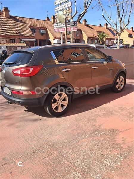 Usado Kia Sportage 115 CV (84 kW) 2013 Marrón SUV
