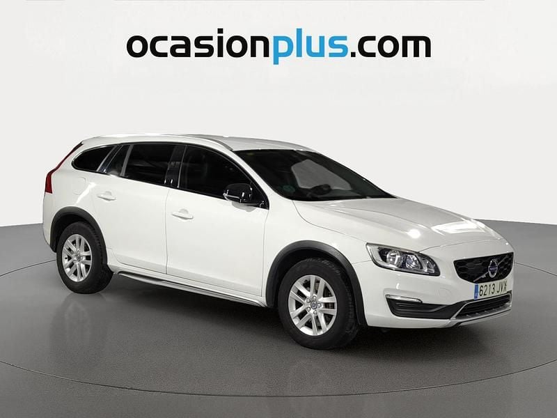 Usado Volvo V60 CC Kinetic 150 CV (110 kW) 2016 Blanco Familiar