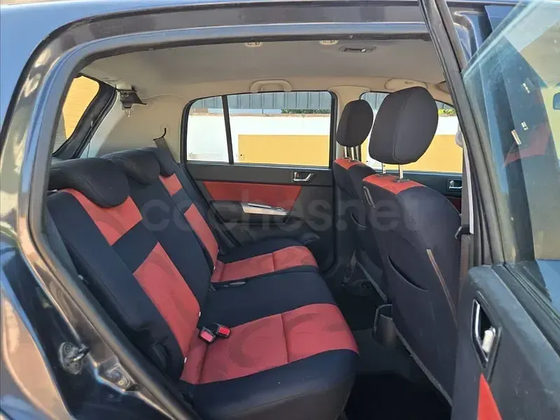 Usado Hyundai Getz 97 CV (71 kW) 2005 Gris / plata Utilitario