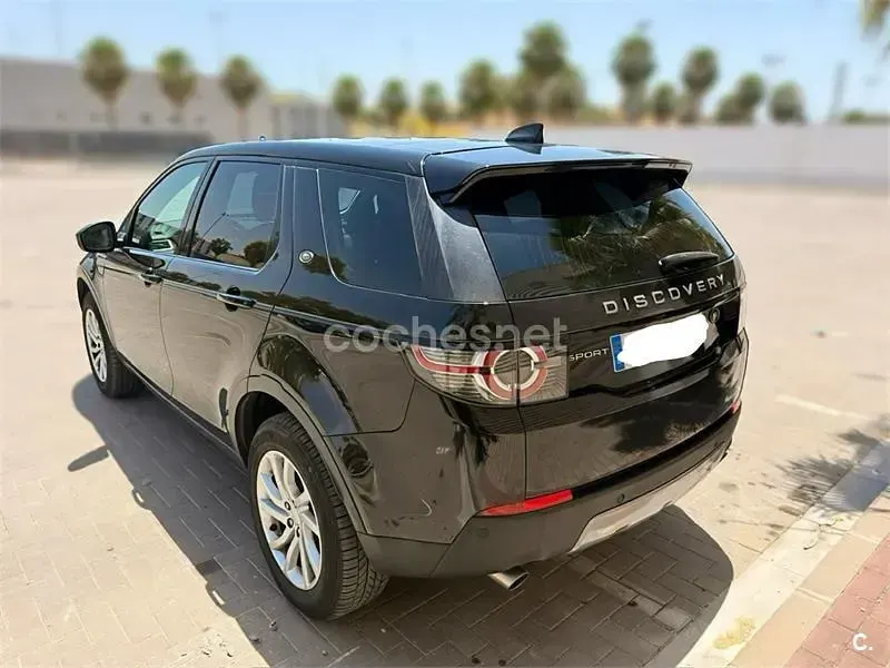 Usado Land Rover Discovery Sport SE 180 CV (132 kW) 2018 Negro SUV