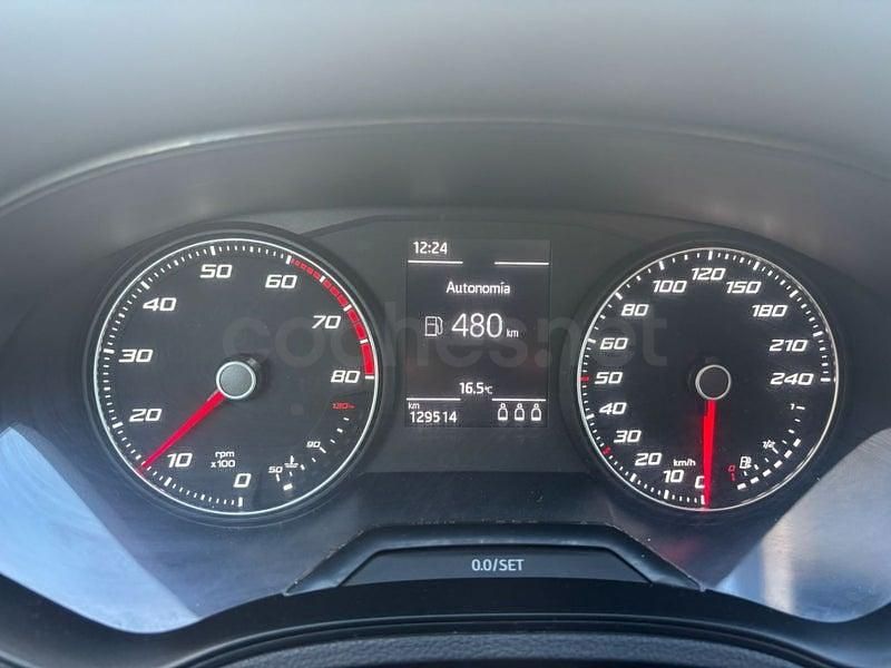 Usado Seat Ibiza Style Plus 95 CV (69 kW) 2019 Blanco Berlina