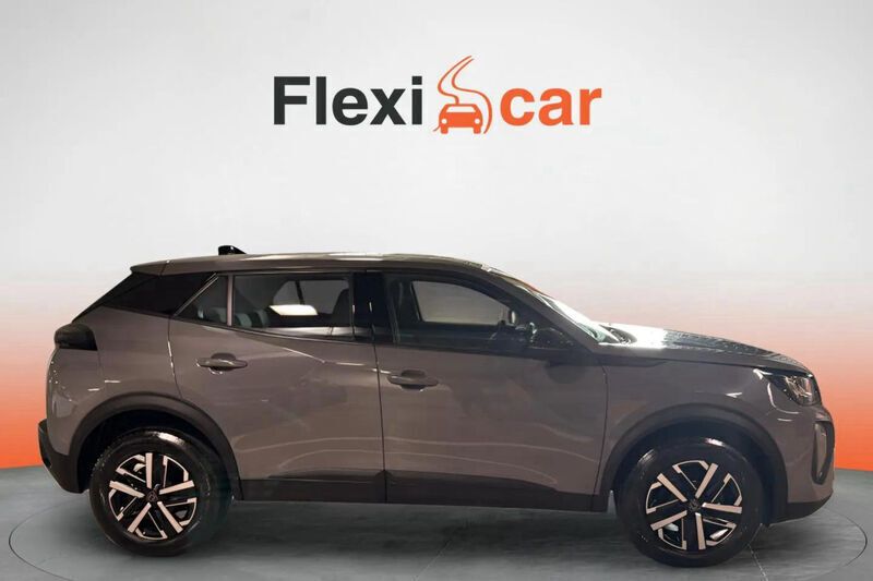 Usado Peugeot 2008 Active 100 CV (73 kW) 2023 Gris SUV
