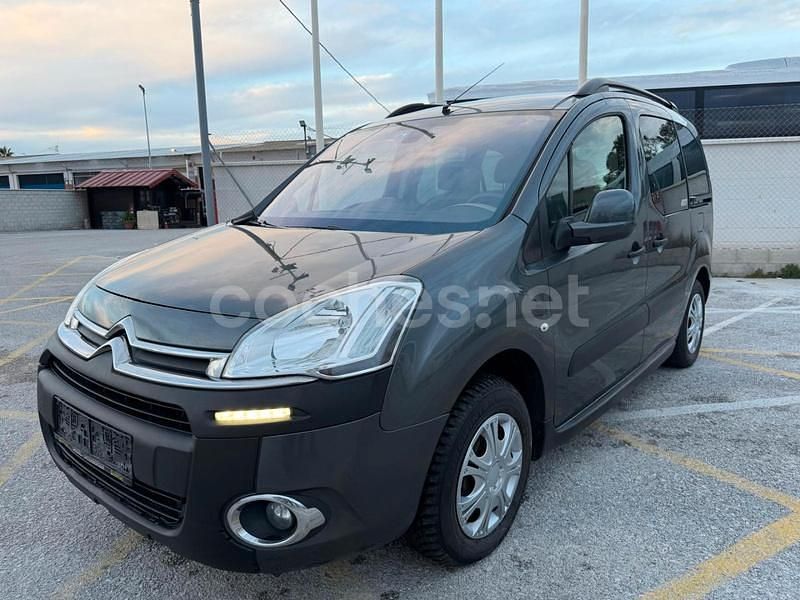 Gris / plata Usado 2011 Citroën Berlingo Monovolumen | 7350 € (Precio justo) - Imagen 1/4