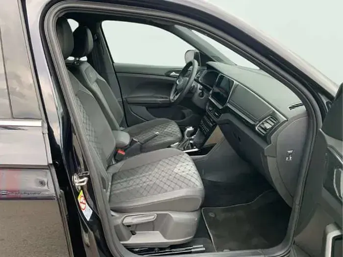 Usado VW T-Cross R-line 150 CV (110 kW) 2025 Negro SUV