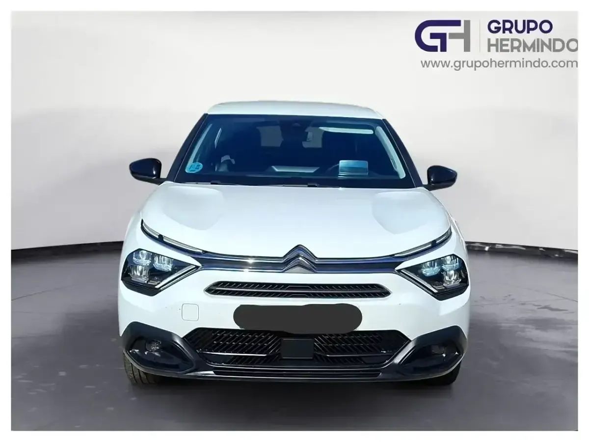 Begagnad Citroën C4 Feel 130 HK (95 kW) 2021 Vit Sedan