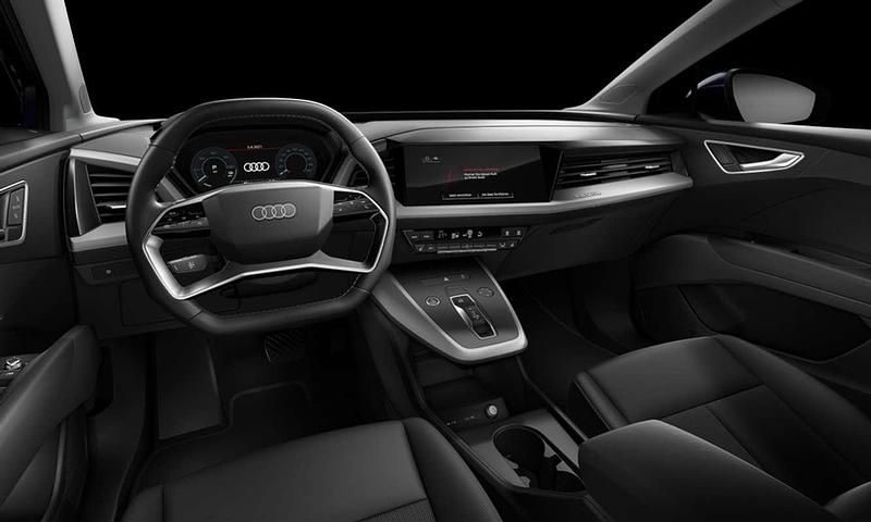 Usado Audi Q4 e-tron 125 kW (170 HP) 2021 Azul SUV