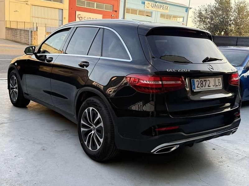 Usado Mercedes GLC220 170 CV (125 kW) 2016 Negro SUV