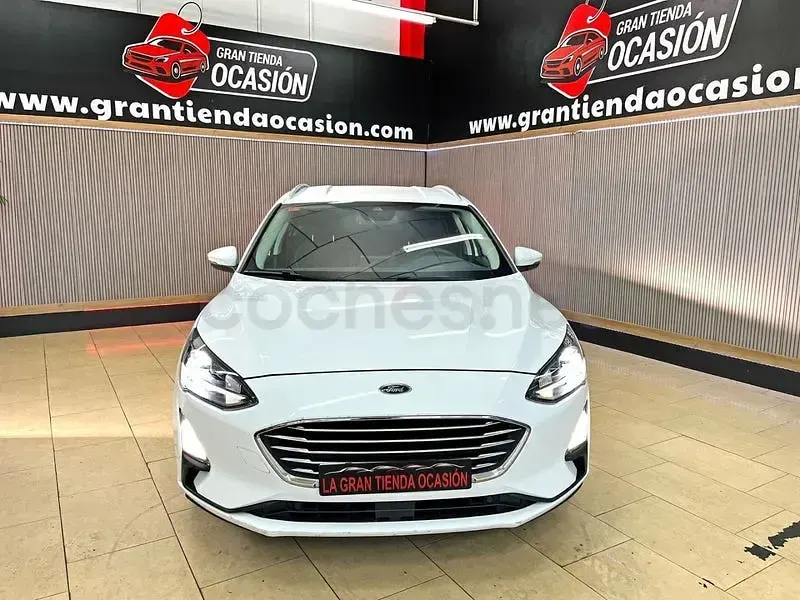 Usado Ford Focus Titanium 120 CV (88 kW) 2020 Blanco Berlina