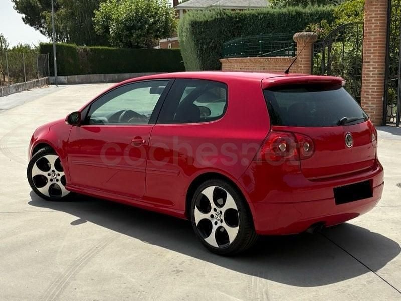 Usado VW Golf V GTI 200 CV (147 kW) 2007 Rojo Berlina