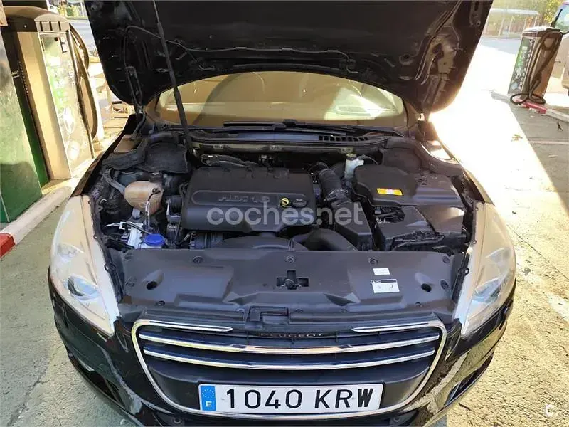 Usado Peugeot 508 SW Allure 140 CV (102 kW) 2014 Negro Familiar