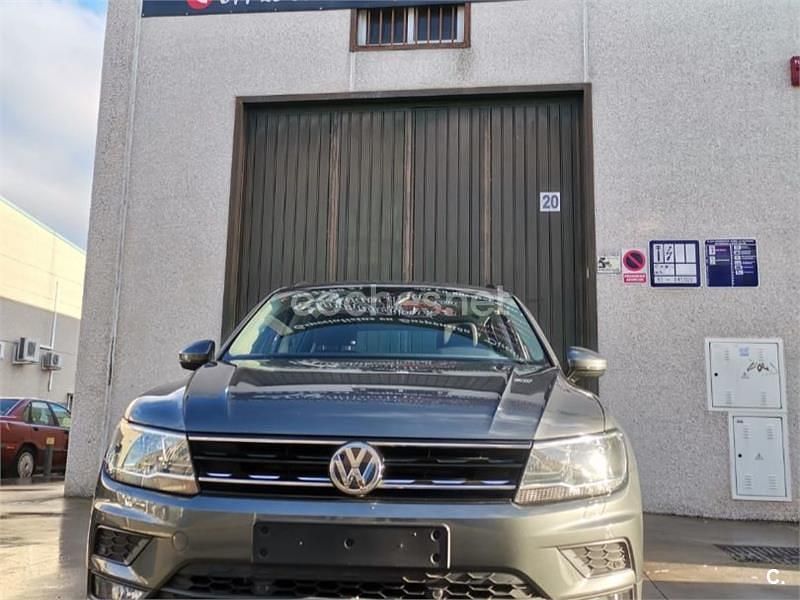 Usado VW Tiguan Advance 150 CV (110 kW) 2019 Gris / plata SUV