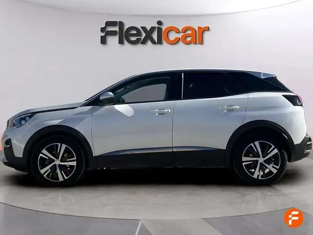 Usado Peugeot 3008 Allure 131 CV (96 kW) 2019 Blanco SUV