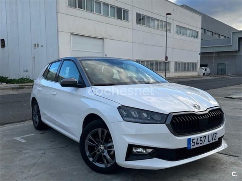 Blanco Usado 2022 Skoda Fabia Style Utilitario | 15.900 € (Precio justo) - Imagen 1/4