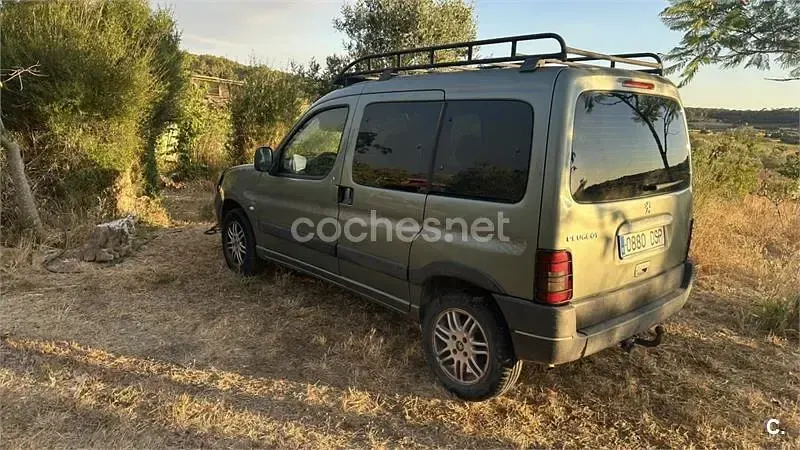 Usado Peugeot Partner Outdoor 90 CV (66 kW) 2005 Verde Monovolumen