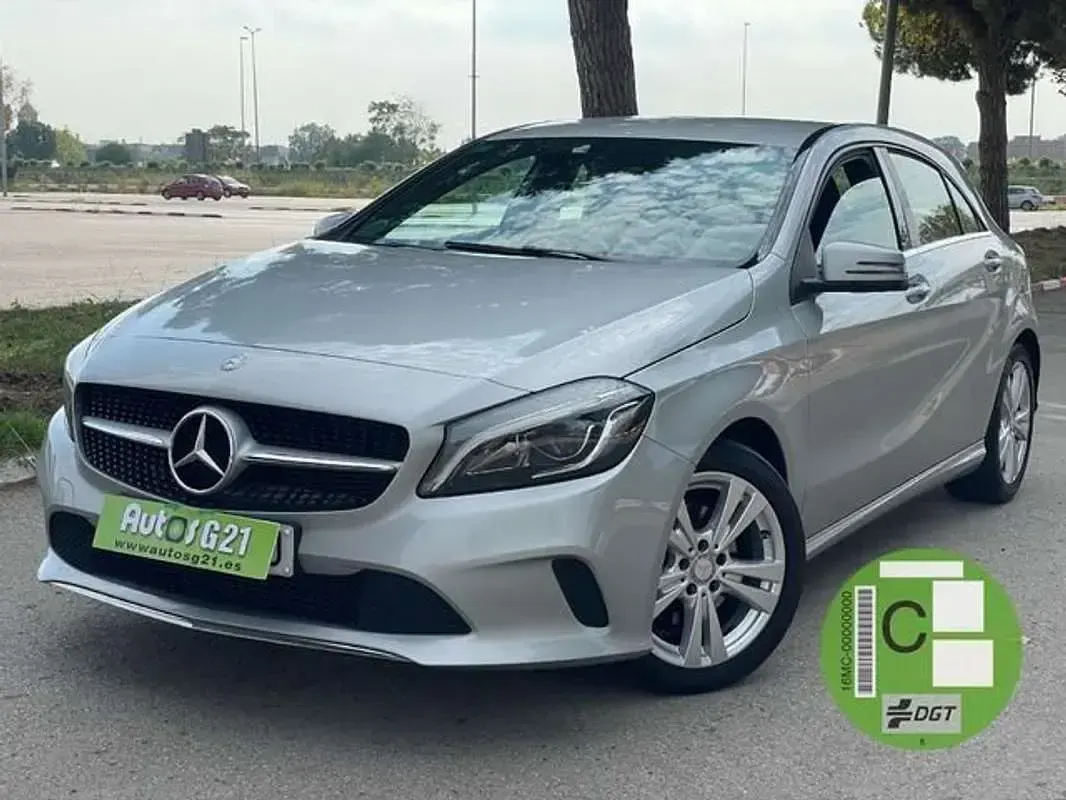 Begagnad Mercedes A200 136 HK (100 kW) 2017 Sedan